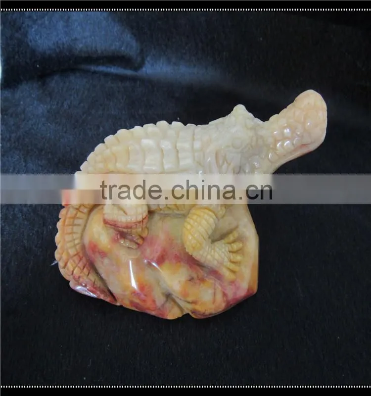 Lucky quartz crystal lizard animals for healing energy decor