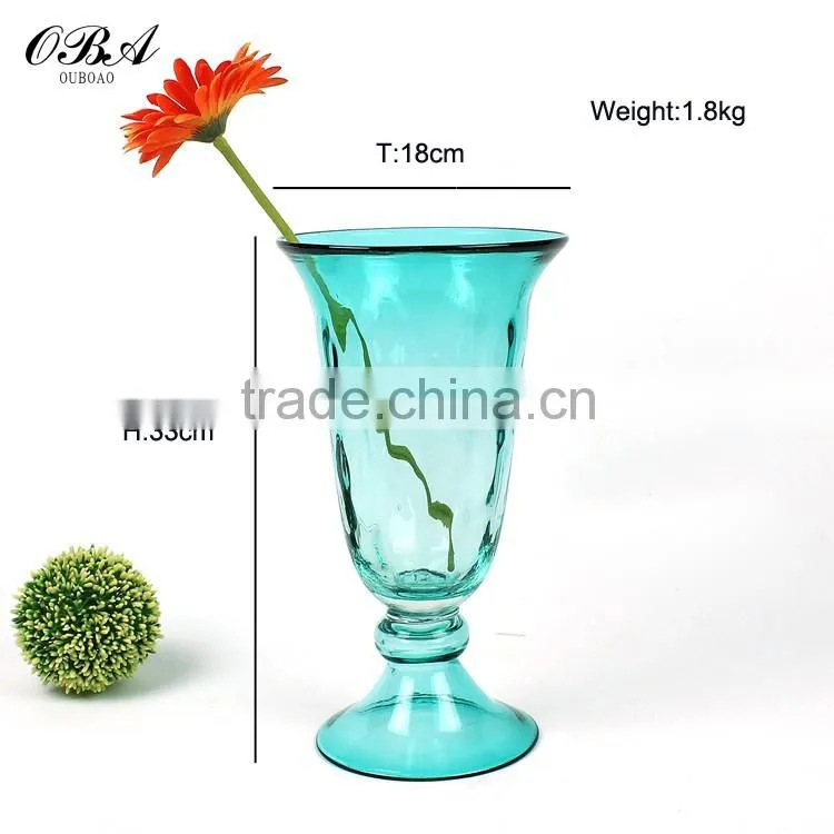 Wholesale direct sales creative glass vase for wedding centerpiece / Flower shape cheap glass flower vase for terrarium