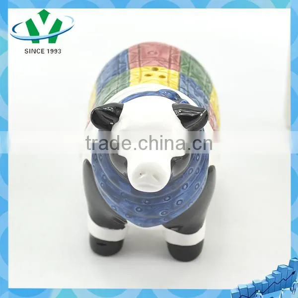 YSpp0002 Hand printing calf shape salt and pepper set with creative design