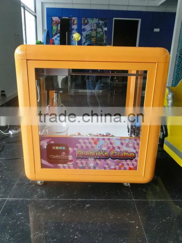 2014 New Style Coin Operated Candy Machine/Crane Machine/Claw Vending Game Machine