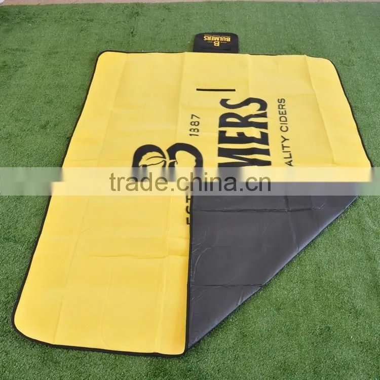 New design family use panel screen printed polar fleece picnic rug