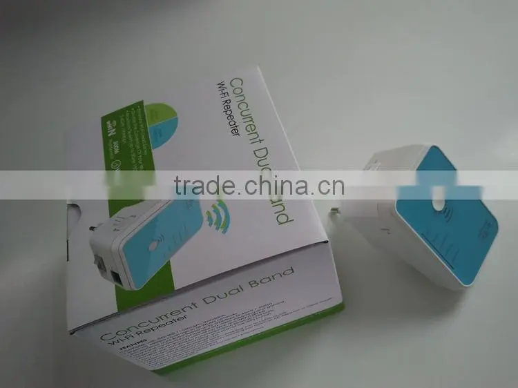 dual band 300M wifi repeater 220V with power plug