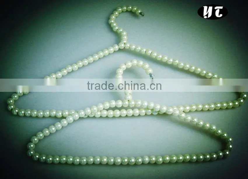 PH-YT-051 beautiful wire hanger coated pearl for display