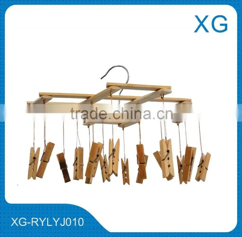 Cheap price wall mounted wooden clothes hanging hooks/Decorative hooks for hanging clothes hats