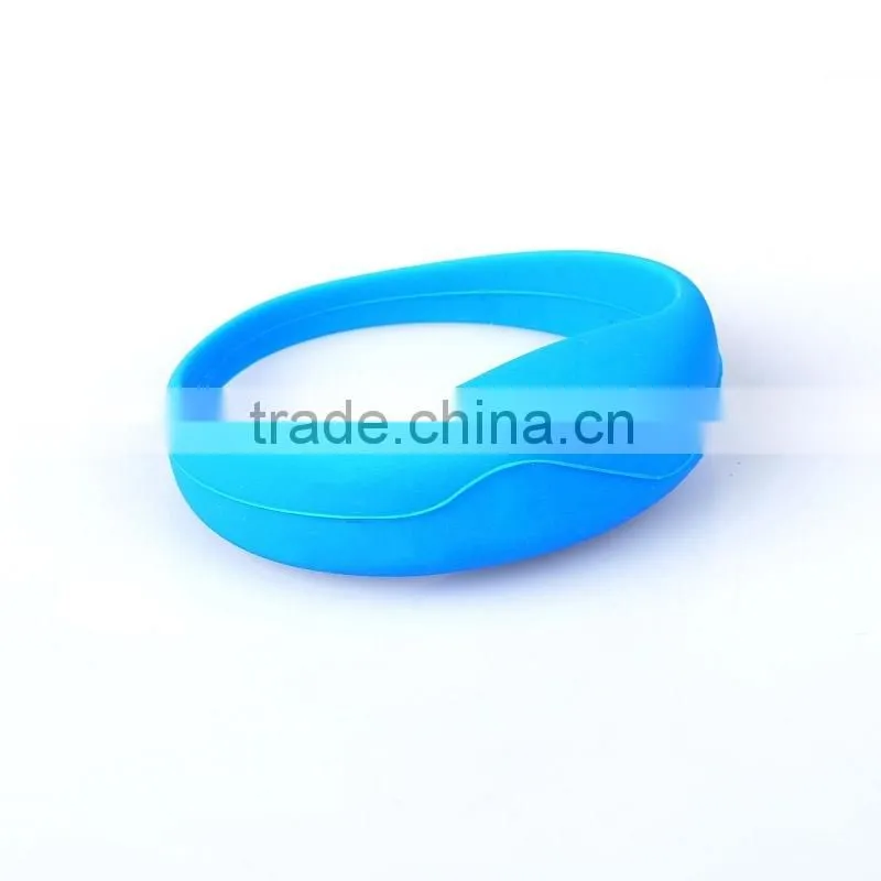 2016 new products motion activated led bracelet