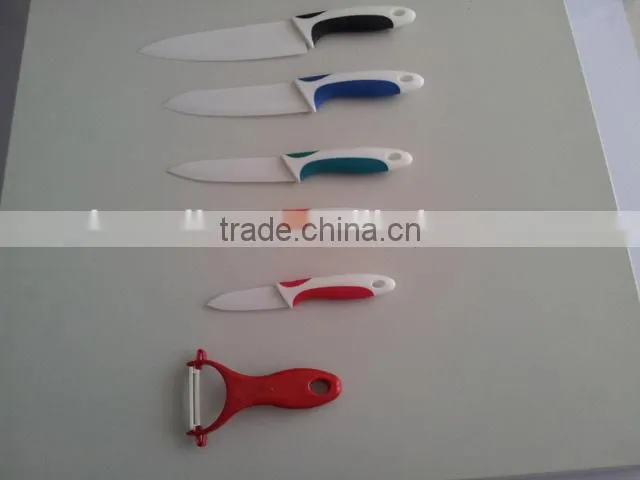 Double injection handle black and white color ABS or PP handle general use kitchen ceramic knife set in plastic holder