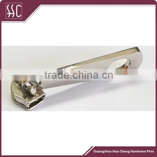 Guangzhou customized puller zippper for bag accessories