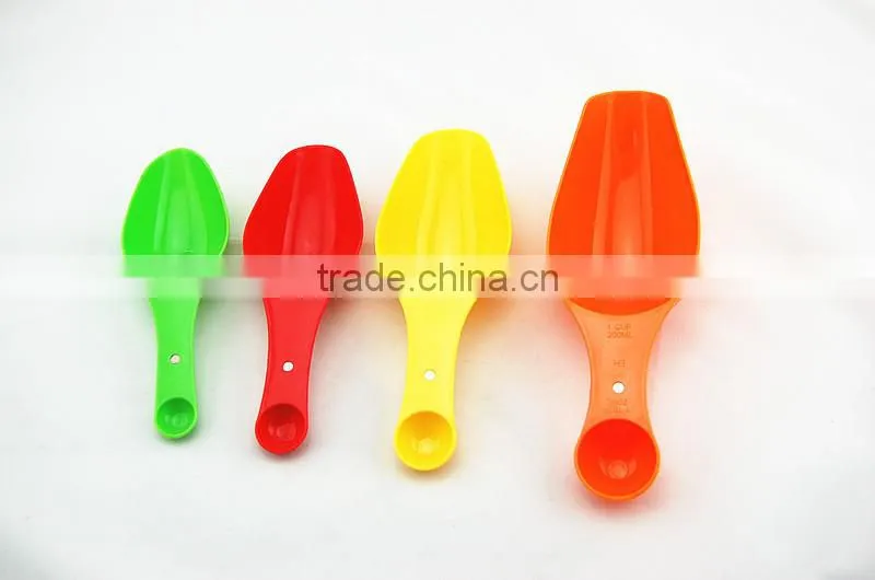 4pc Plastic Measuring Spoon With Magnet