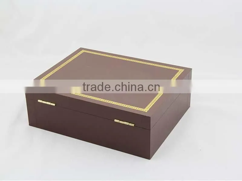 Luxury New design souvenir wooden chocolate box with gold stamping Logo
