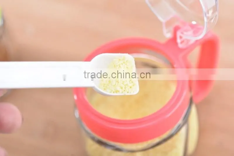 2016 Hot sale High Kitchen Colored Quality Glass spice jar with spoon