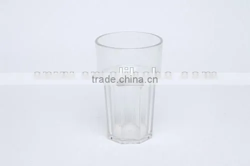 clear plastic mugs