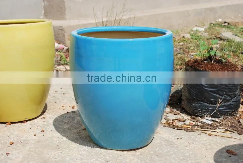 Ceramic clay indoor flower planter