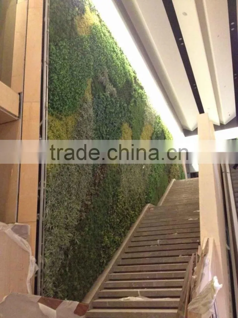 Plastic modular garden planter vertical outdoor grass plant wall