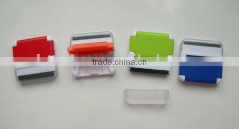 Plastic 2 in 1 mobile phone screen cleaner and stand holder