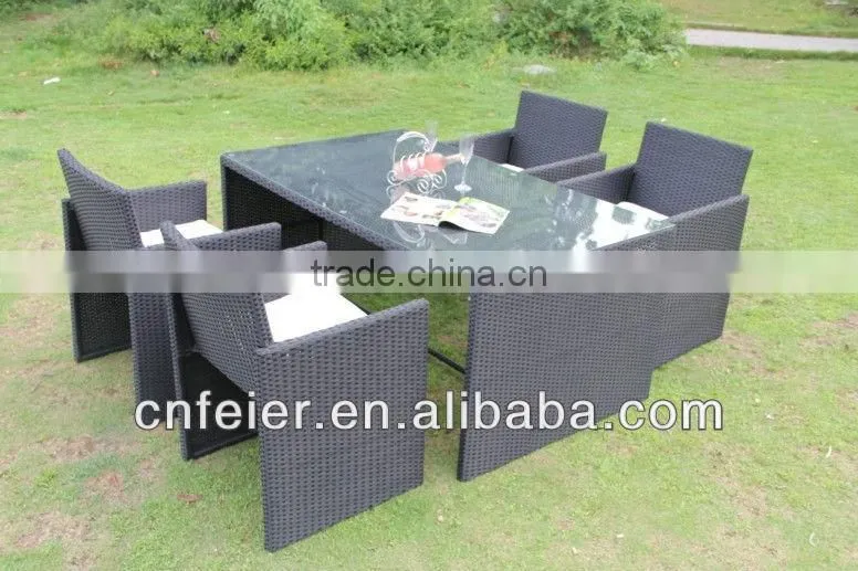 2014 new design garden furniture plastic weave dining set