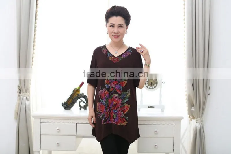New arrival middle aged ladies V-neck half sleeve beaded flower printed blouse