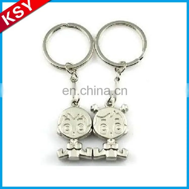 Hot sell costom engraved metal keychains with bag