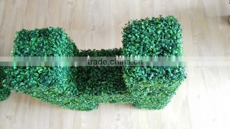 Landscaping artificial different shape of boxwood grass wall