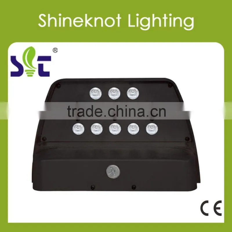 LED wall lamp AC110V 220V 100V-277V 13W 6000K-6500K Cold white PF0.95 CRI75 Die-casting aluminum outdoor wet CE UL RoHs