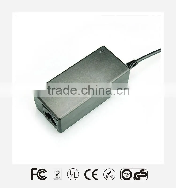 24V 1A Switching Adapter with UL GS CE FCC SAA KC PSE ROHS Approved