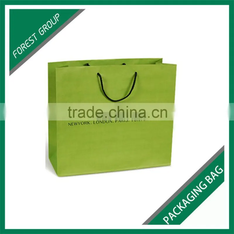 FREE SAMPLE ART PAPER CHRISTMAS GIFT PACKING BAG WITH HANDLE