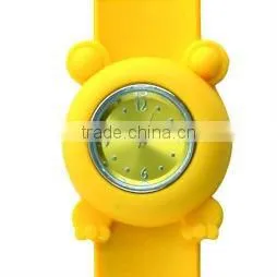 Quartz silicone slap band Chinese wrist golden fish watch