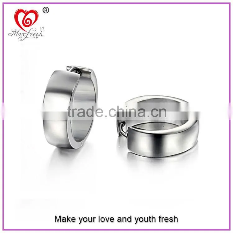 New Arrival 316L Titanium Steel Earring Jewelrys Simple Design Jewelry Silver Hoop Earring with Different Size Stainless Steel