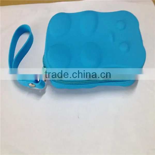 Top popular Multi-functional beautiful shape silicon coin bag ,lowest price silicone women wallet
