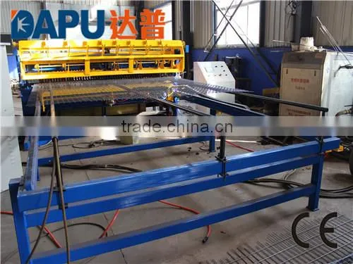Manual feeding mesh welding machine