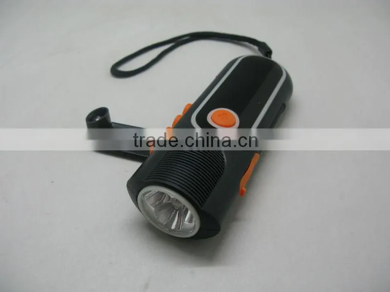 Dynamo torch with FM/AM radio