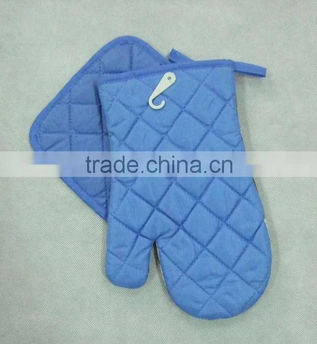 kitchen glove in sea side printing
