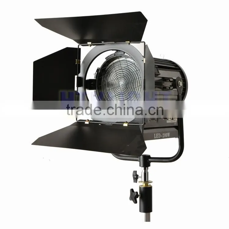 LED replacement / 1000w fresnel light
