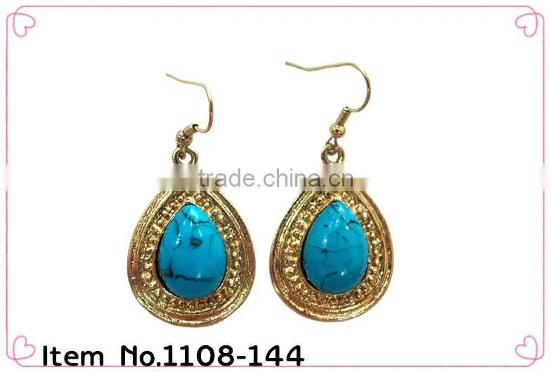 2014 trendy pearl earring designs