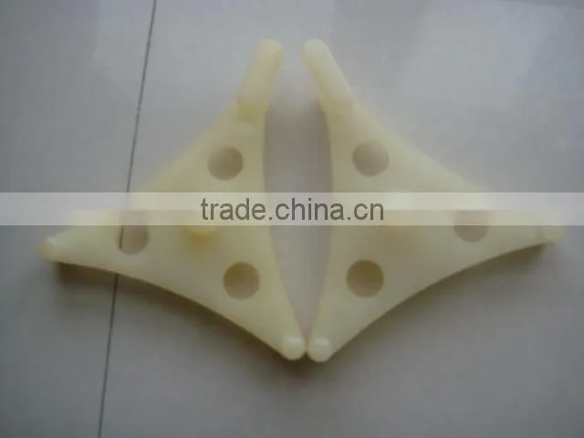 Pan cleaner triangle type with tongue