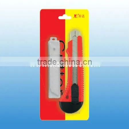 12 pcs easy cut auto-retractable utility knife UK139