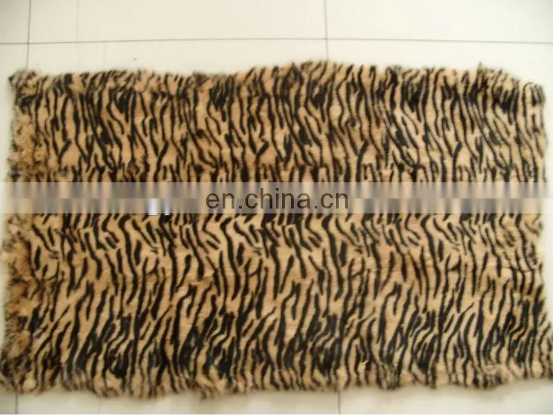 Top quality rabbit fur skin dyed color rabbit fur sample for garment