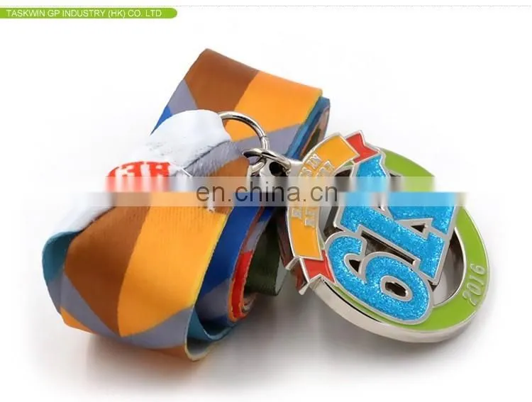 2017 Newest customized souvenir 3d metals medal with ribbon, Sport medal