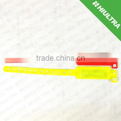 UHF Disposable TYVEK rfid bracelet tag One-time TYVEK RFID Bracelet tags tracking