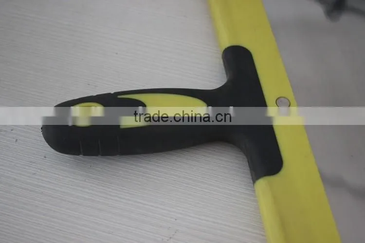 Double colors handle scraper
