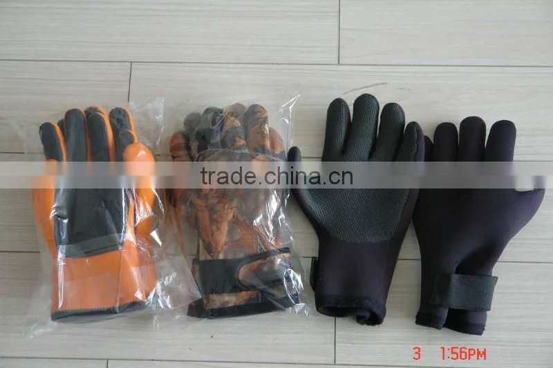 2016 High Quality Neoprene Glove for Sport