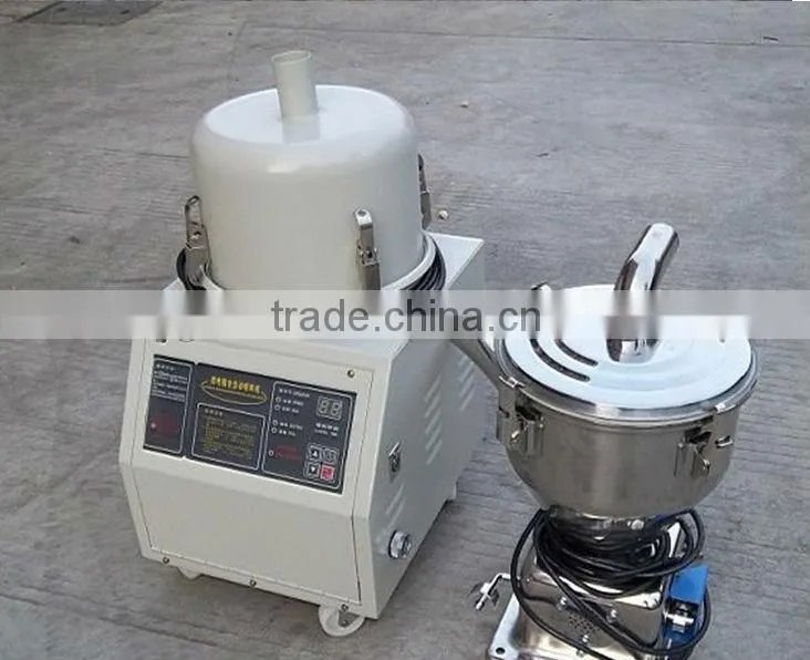 Plastic vacuum automatic loader