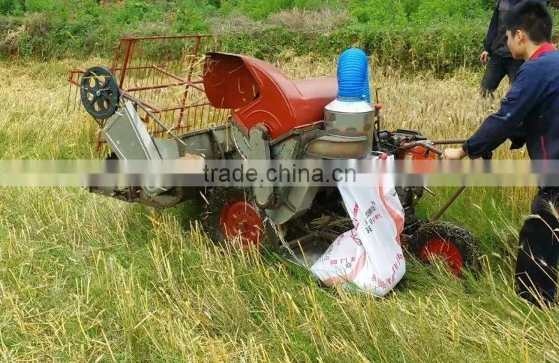 Crawler type small grain harvester