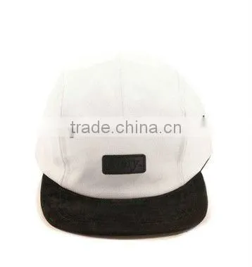 White and black hat with leather patch cheap plain custom 5 panel cap hat
