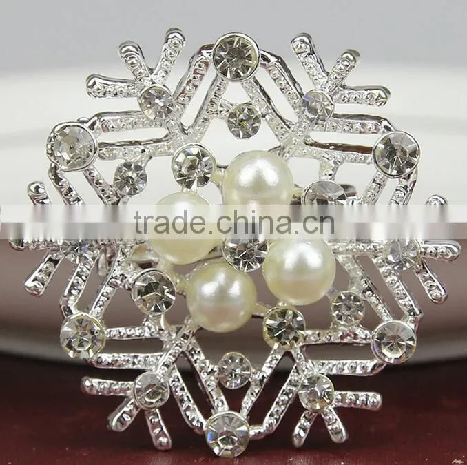 F20041N New design Christmas snow brooch pins fancy frooch pins