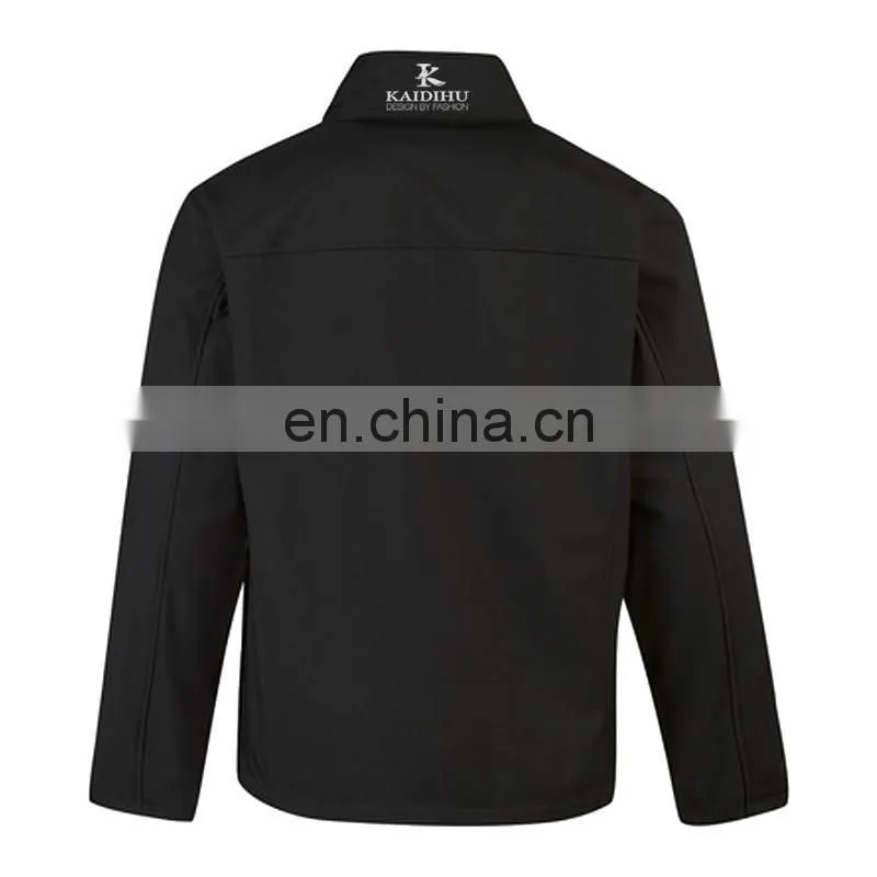 MEN'S VERSATILE SPRINT COMFORTABLE SOFTSHELL JACKET Item # 95-M61349
