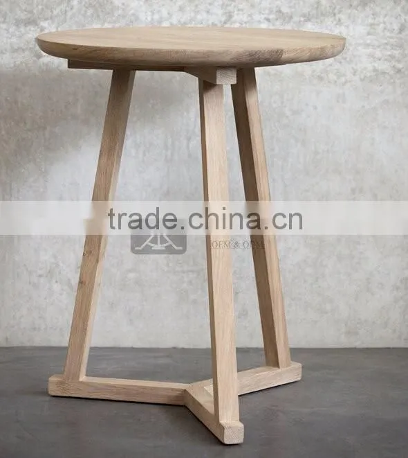 CT-122 Suite Balcony Oak Wood Side Table