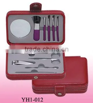 cosmetic and manicure set in case with mirror