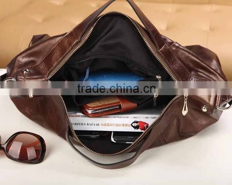 Travel bag made in China retro leather tote bag portable travel handbag