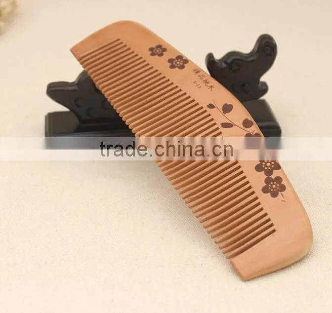 Hot sale OEM peach wood pocket size personalized hair comb