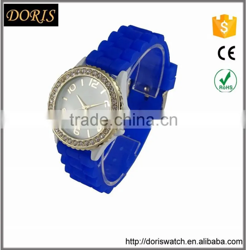 Wholesale charm man's wrist watches alloy material case silicone band